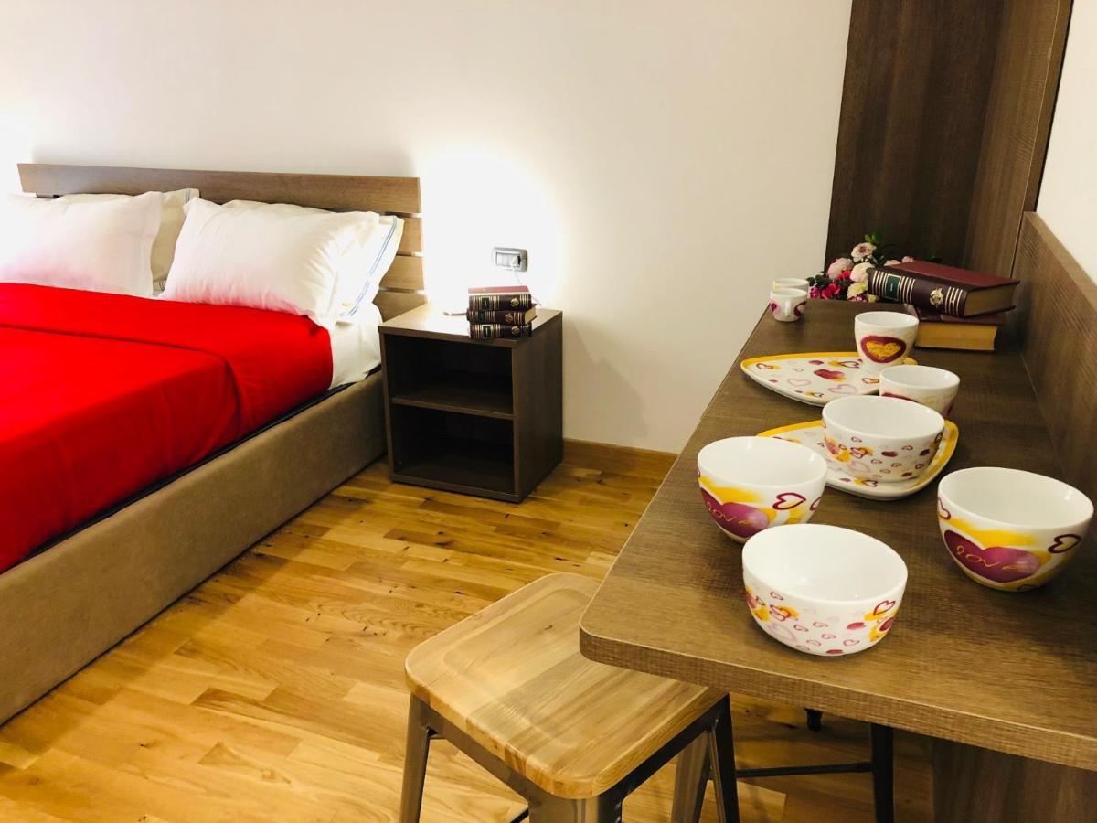 Domus Studio 25 Bed & Breakfast Neapel Exteriör bild